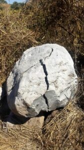 Steine spalten mit Betonamit